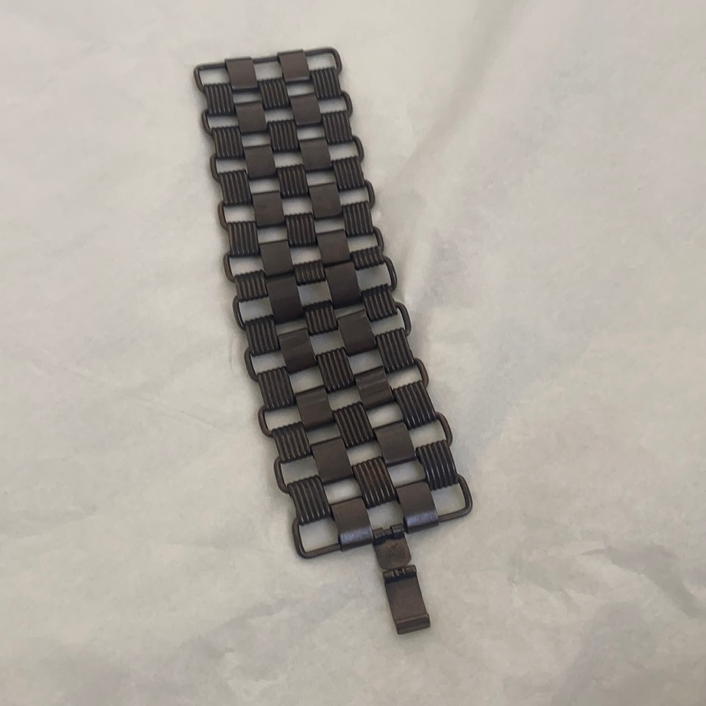 NWOT Metal Buckle Link Bracelet Brown